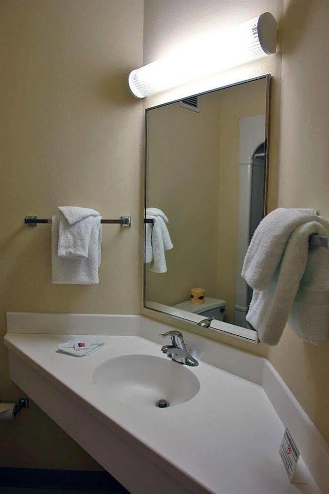 Motel 6-London, On - Ontario מראה חיצוני תמונה